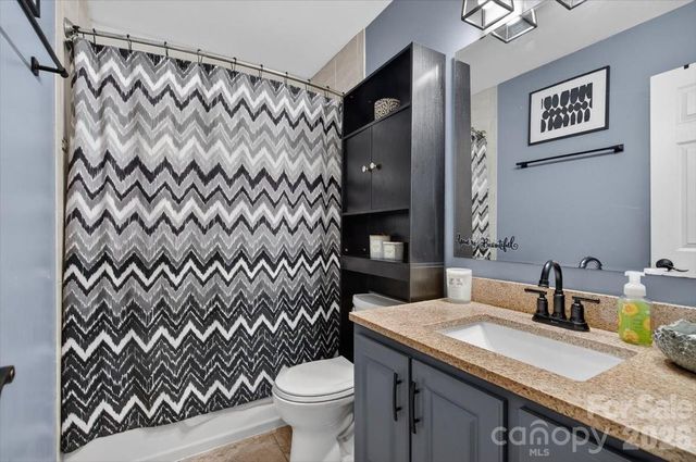 6308 Pineburr Road, Charlotte, NC 28211