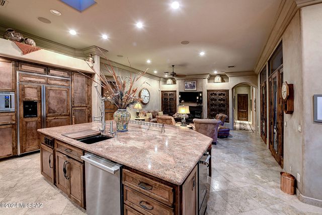 5090 N Corte De Catalonia, Tucson, AZ 85718