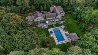 192 Burtis Lane, Muttontown, NY 11791