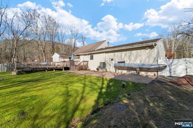 622 Berkshire Valley Road, Jefferson Township, NJ 07885