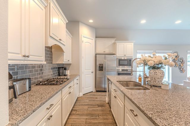 209 Trillium Park Loop, Conroe, TX 77304