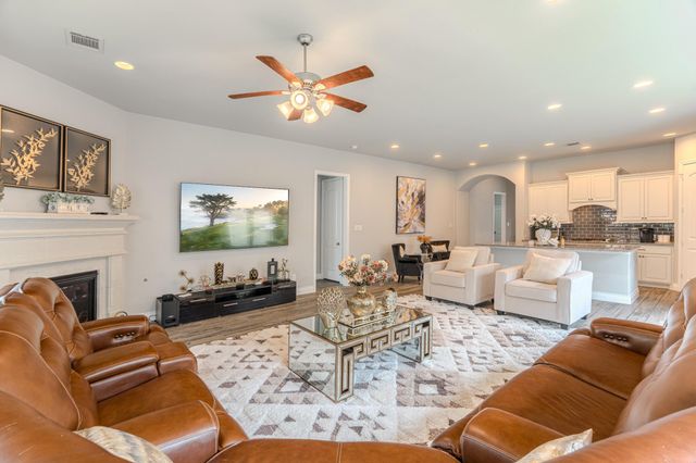 209 Trillium Park Loop, Conroe, TX 77304