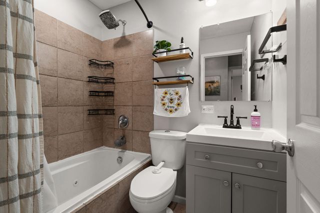 724 Imperial Road, Valparaiso, IN 46385