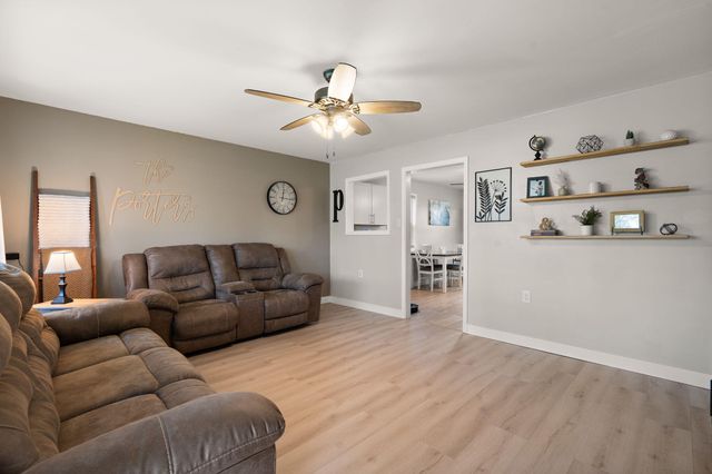 724 Imperial Road, Valparaiso, IN 46385
