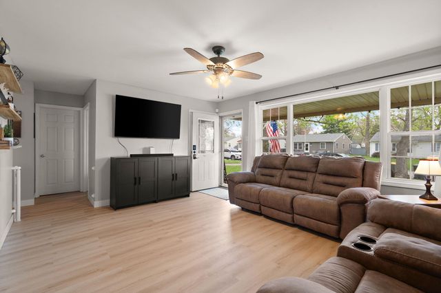 724 Imperial Road, Valparaiso, IN 46385