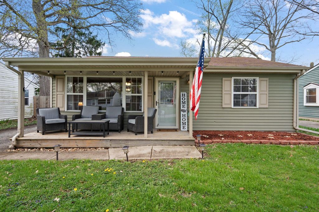 724 Imperial Road, Valparaiso, IN 46385
