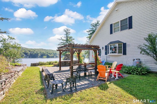 431 West Wakefield Boulevard, Winchester, CT 06098