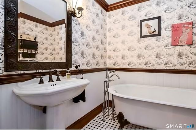 431 West Wakefield Boulevard, Winchester, CT 06098