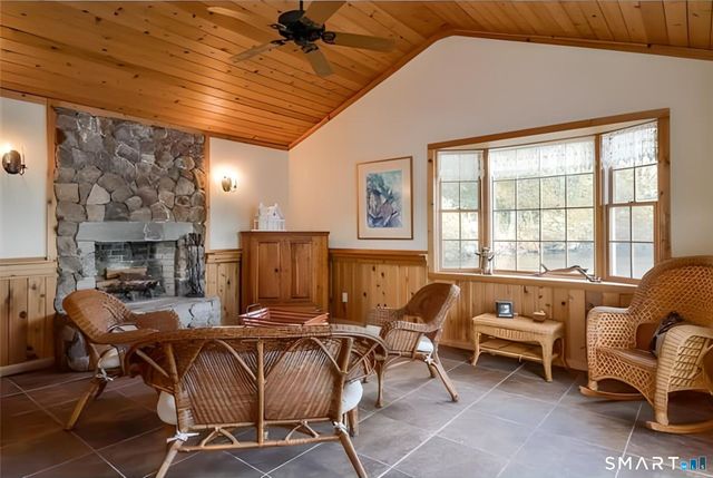 431 West Wakefield Boulevard, Winchester, CT 06098