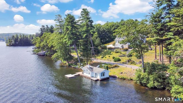 431 West Wakefield Boulevard, Winchester, CT 06098