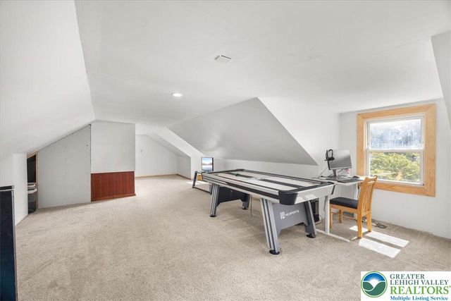 938 Chipperfield Drive, Stroud Twp, PA 18360
