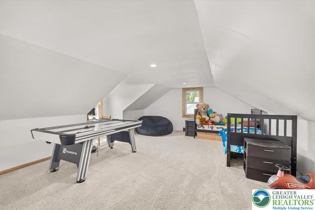 938 Chipperfield Drive, Stroud Twp, PA 18360