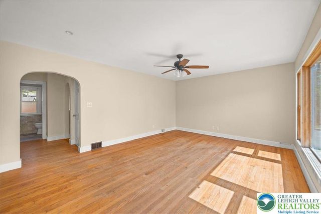 938 Chipperfield Drive, Stroud Twp, PA 18360