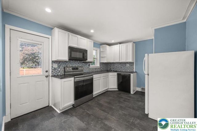 938 Chipperfield Drive, Stroud Twp, PA 18360