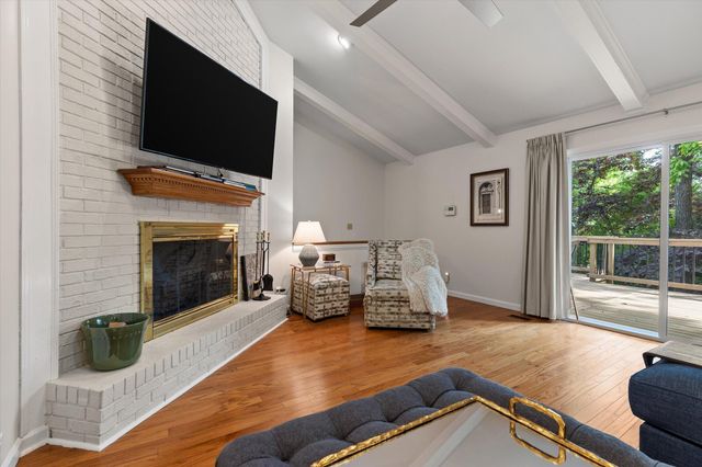 6420 Lake Meadows Drive, Hixson, TN 37343