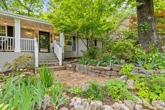 6420 Lake Meadows Drive, Hixson, TN 37343