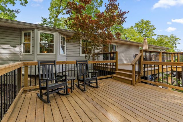 6420 Lake Meadows Drive, Hixson, TN 37343