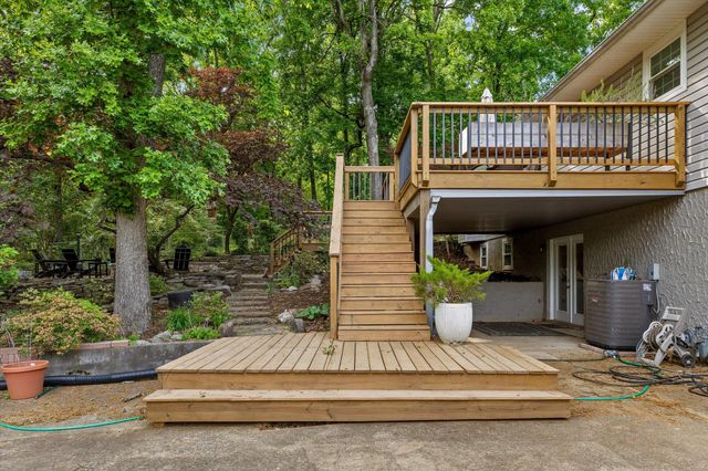 6420 Lake Meadows Drive, Hixson, TN 37343
