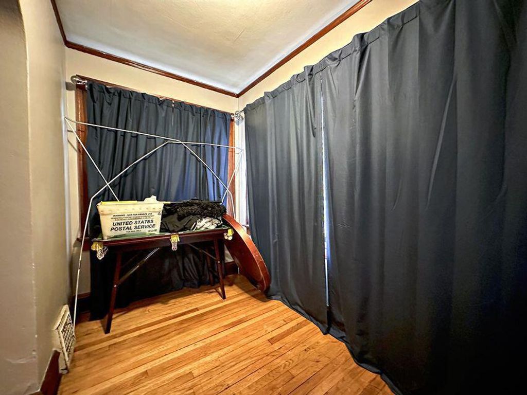 property-img