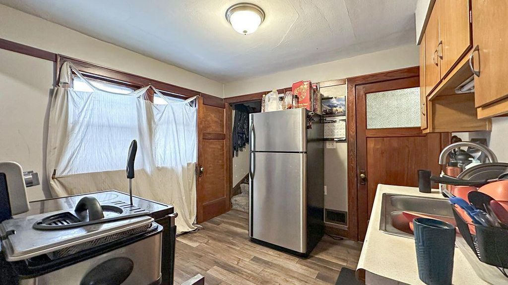 property-img
