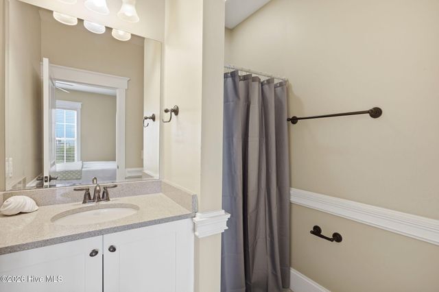 103 Charlotte Avenue Apt 104, Carolina Beach, NC 28428