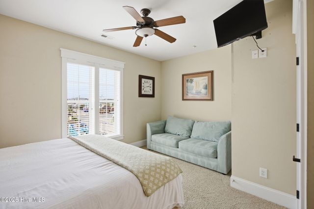 103 Charlotte Avenue Apt 104, Carolina Beach, NC 28428