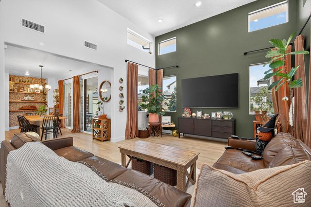 755 W JUNIPER DR, St. George, UT 84790