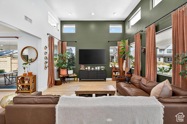 755 W JUNIPER DR, St. George, UT 84790