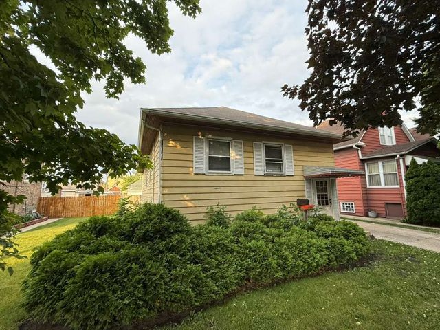 2627 S 60th Court, Cicero, IL 60804