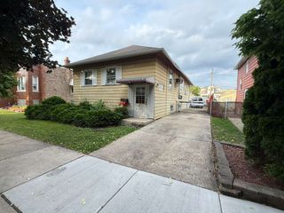 2627 S 60th Court, Cicero, IL 60804