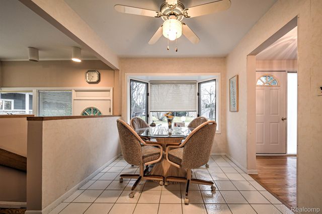 3453 ORMOND Road W, White Lake Charter Township, MI 48383