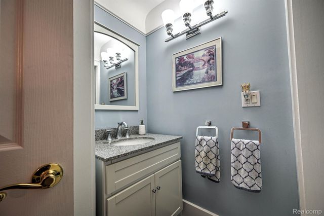 3453 ORMOND Road W, White Lake Charter Township, MI 48383