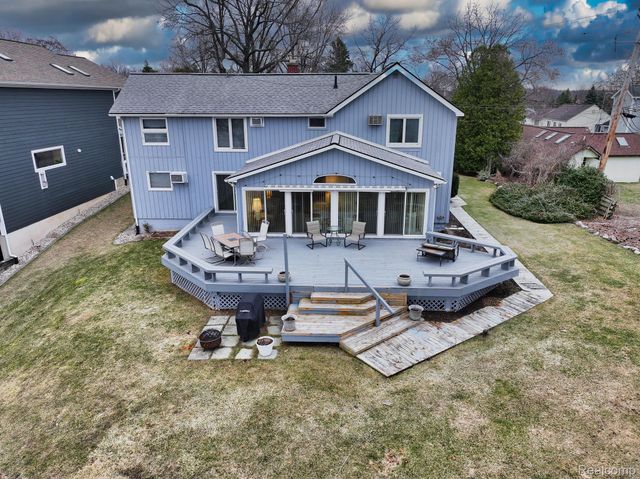 3453 ORMOND Road W, White Lake Charter Township, MI 48383