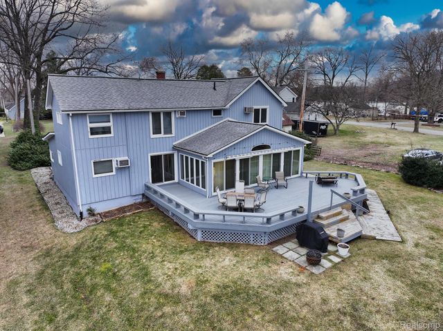 3453 ORMOND Road W, White Lake Charter Township, MI 48383