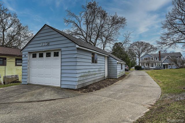 3453 ORMOND Road W, White Lake Charter Township, MI 48383