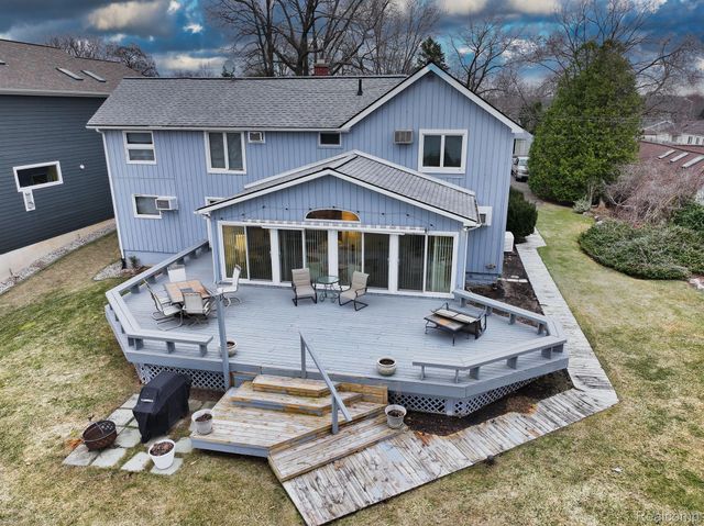 3453 ORMOND Road W, White Lake Charter Township, MI 48383