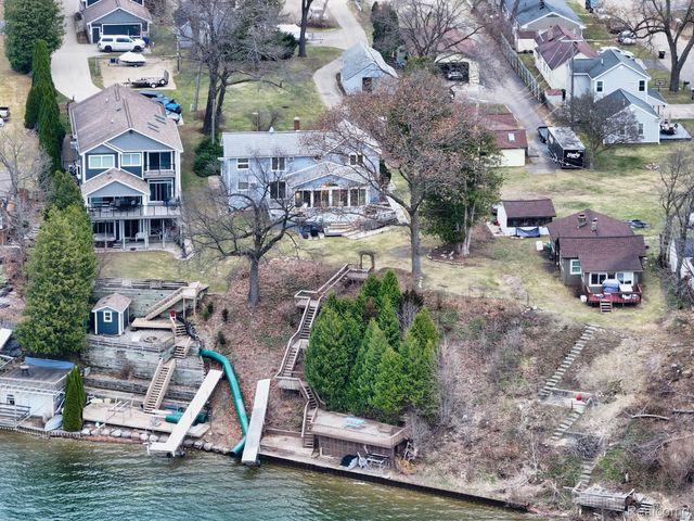 3453 ORMOND Road W, White Lake Charter Township, MI 48383