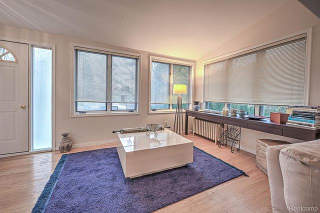 3453 ORMOND Road W, White Lake Charter Township, MI 48383