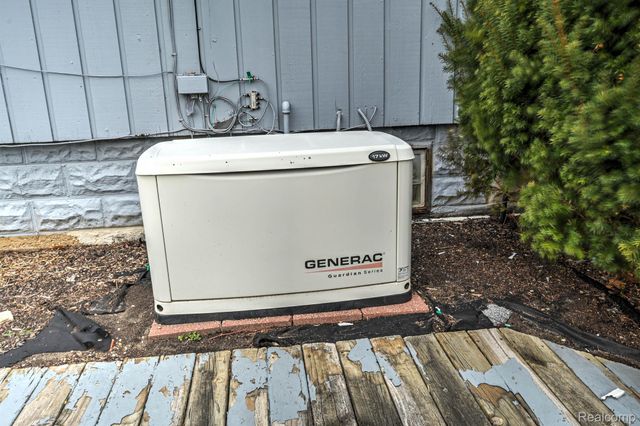 3453 ORMOND Road W, White Lake Charter Township, MI 48383