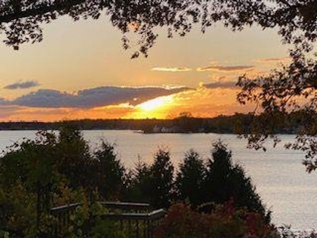 3453 ORMOND Road W, White Lake Charter Township, MI 48383