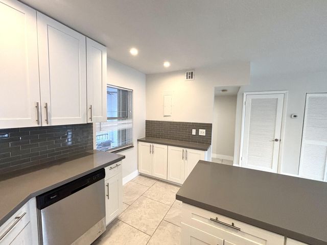 3851 NW 84th Avenue 1a, Sunrise, FL 33351