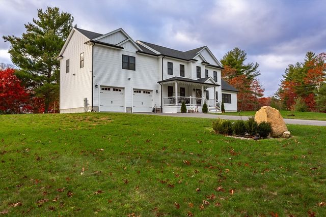 19 Charles Joseph Dr, Dartmouth, MA 02747