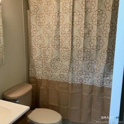 39 Stuart Avenue APT 8, Norwalk, CT 06850