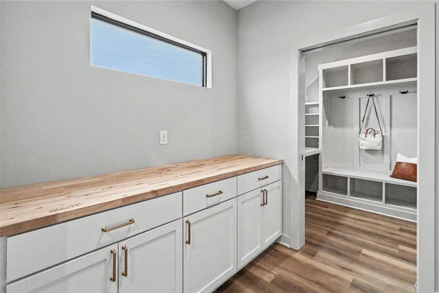 1197 NW Macarthur Lane, Waukee, IA 50263