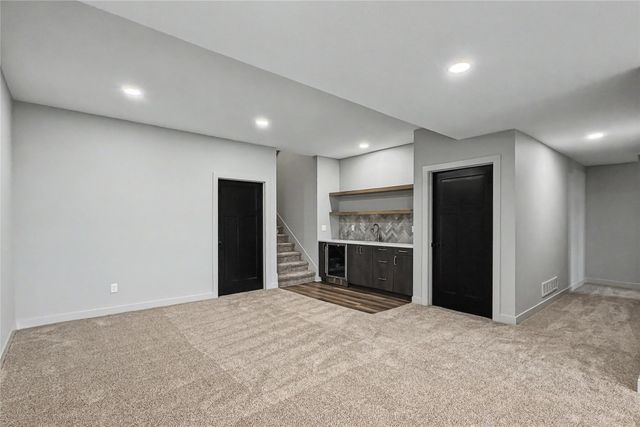 1197 NW Macarthur Lane, Waukee, IA 50263
