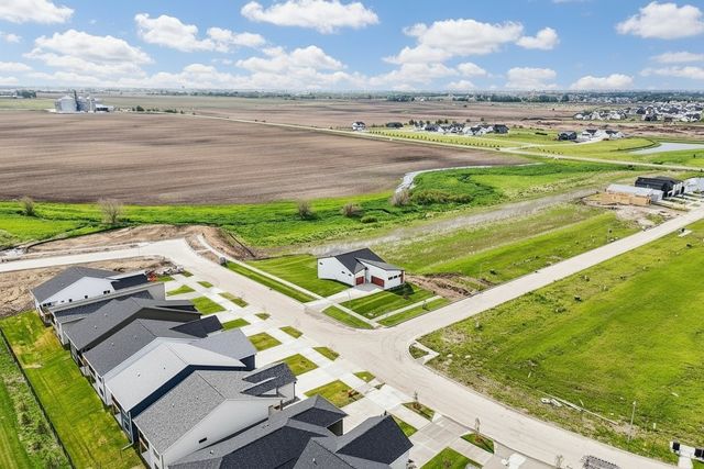 1197 NW Macarthur Lane, Waukee, IA 50263