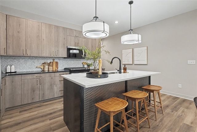 1197 NW Macarthur Lane, Waukee, IA 50263