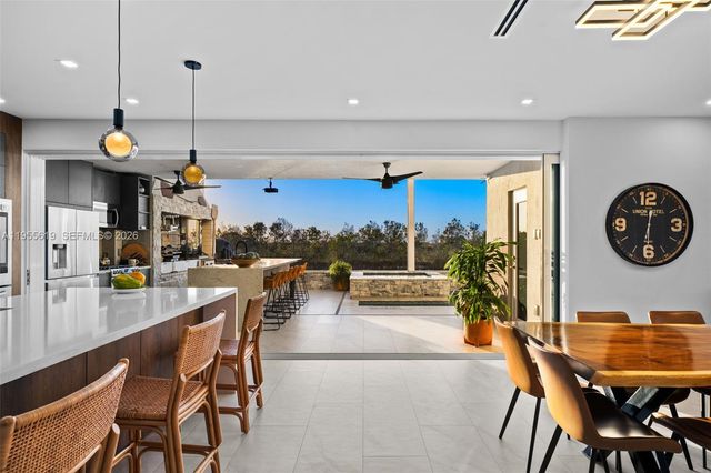 1828 Aspen Ln, Weston, FL 33327