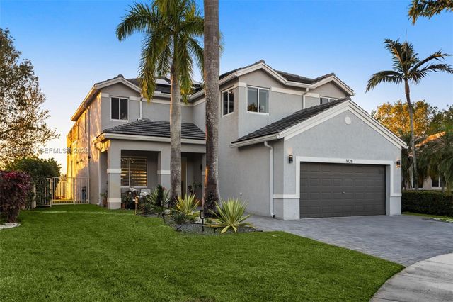 1828 Aspen Ln, Weston, FL 33327