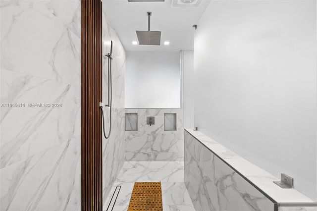 1828 Aspen Ln, Weston, FL 33327